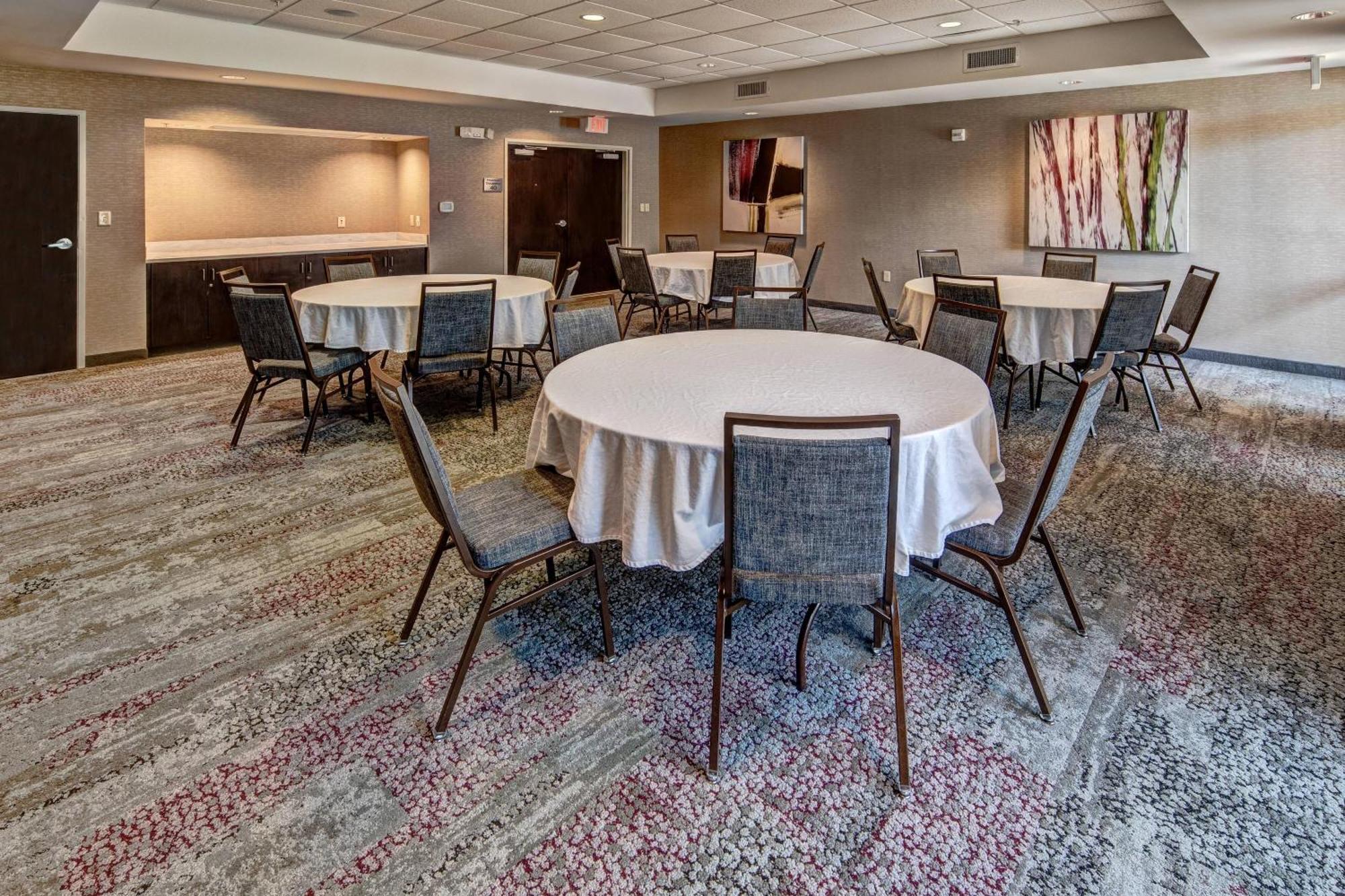Courtyard By Marriott Troy Ξενοδοχείο Εξωτερικό φωτογραφία