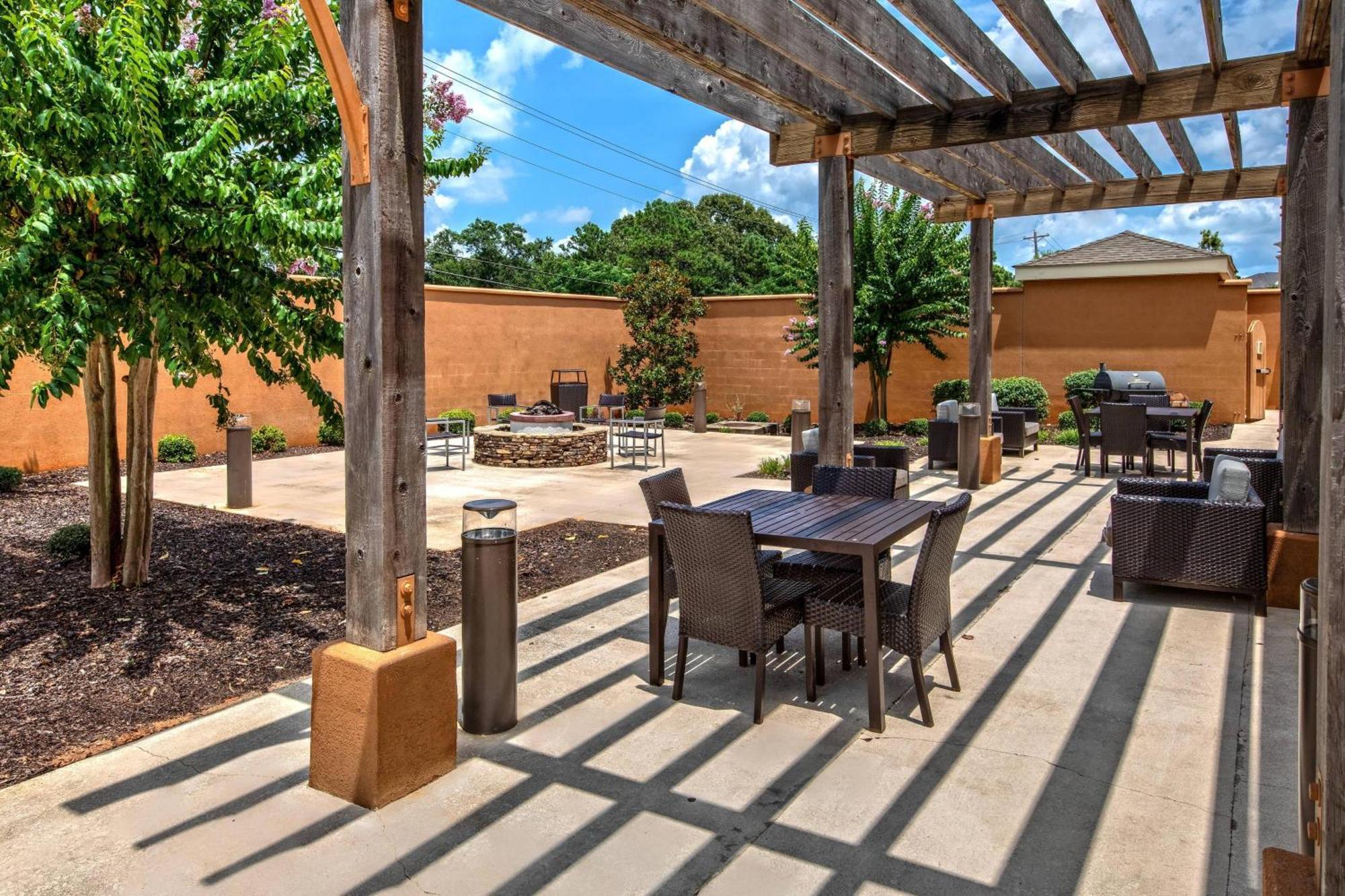 Courtyard By Marriott Troy Ξενοδοχείο Εξωτερικό φωτογραφία