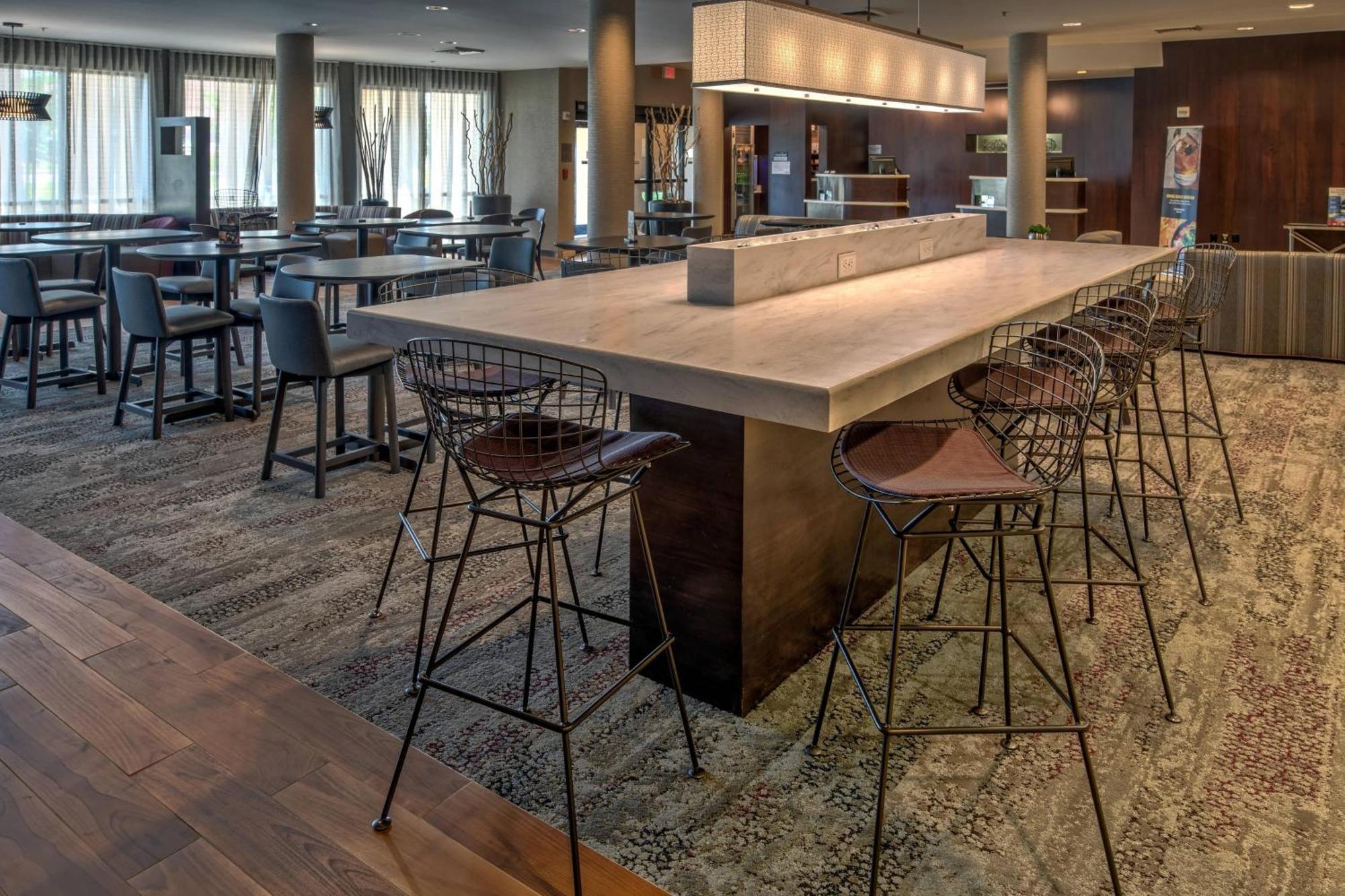 Courtyard By Marriott Troy Ξενοδοχείο Εξωτερικό φωτογραφία