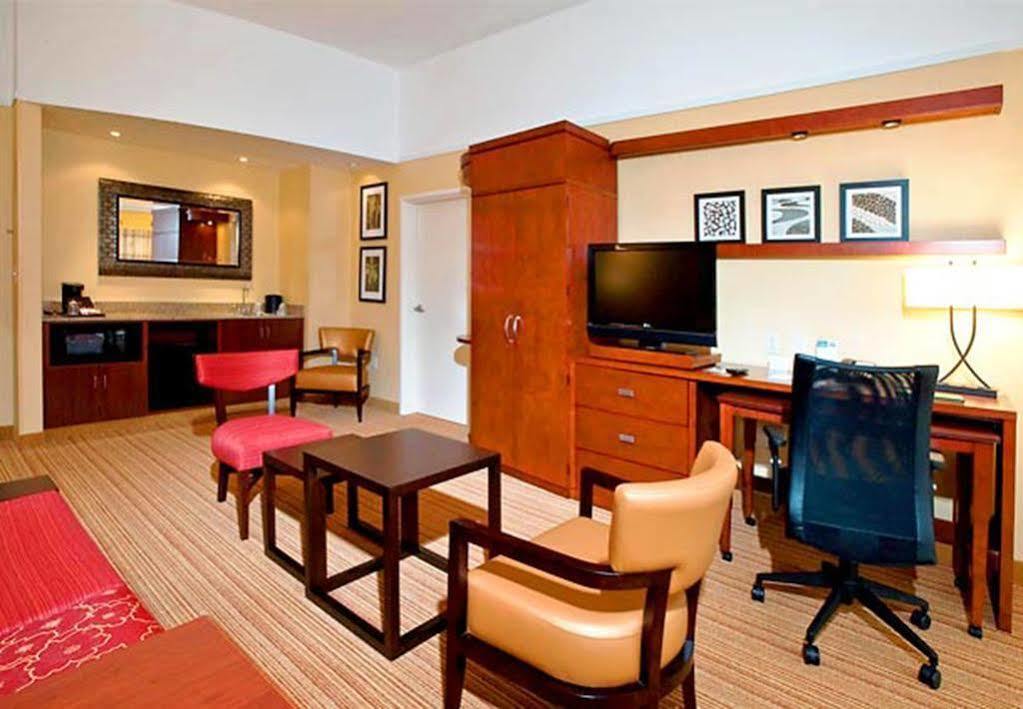 Courtyard By Marriott Troy Ξενοδοχείο Εξωτερικό φωτογραφία